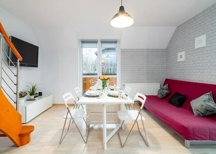 Na Wilczej, Sun & Snow